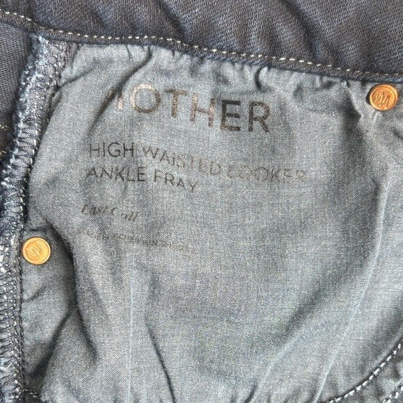 Mother High Waisted Looker Ankle Fray in Last Call Jeans - Picture 5 of 11